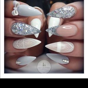 Meet your Posher, Raven